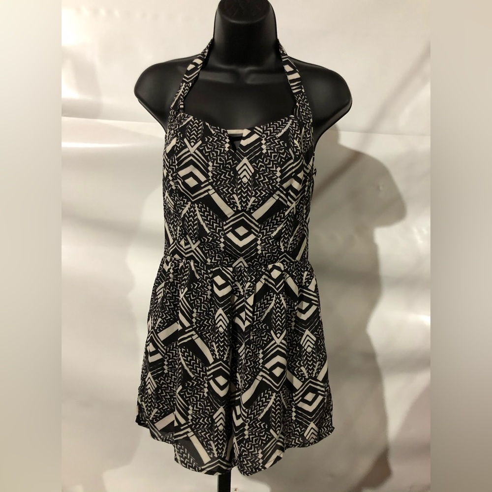 Women’s Chevron Halter Romper Size Small